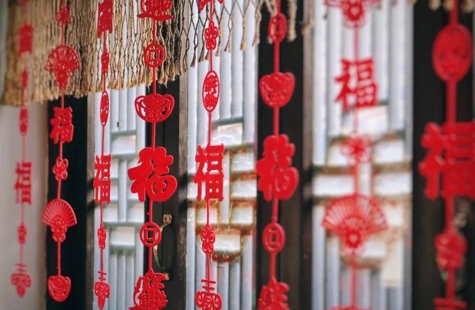 _2021春节接待游客_全年接待游客