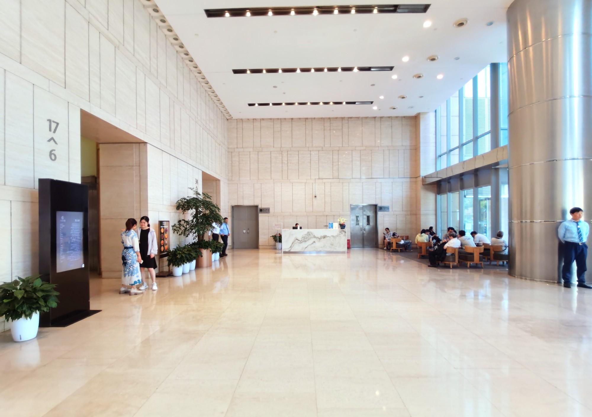 打浦桥日月光停车场怎么收费_打浦桥日月光招商电话_