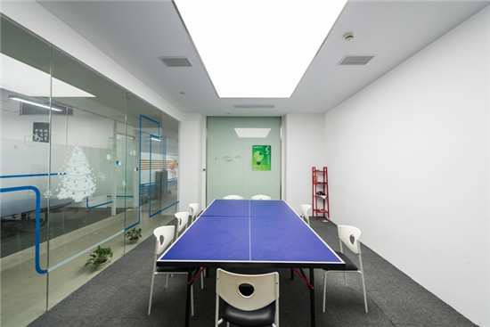 清水湾大厦办伴共享办公商务中心