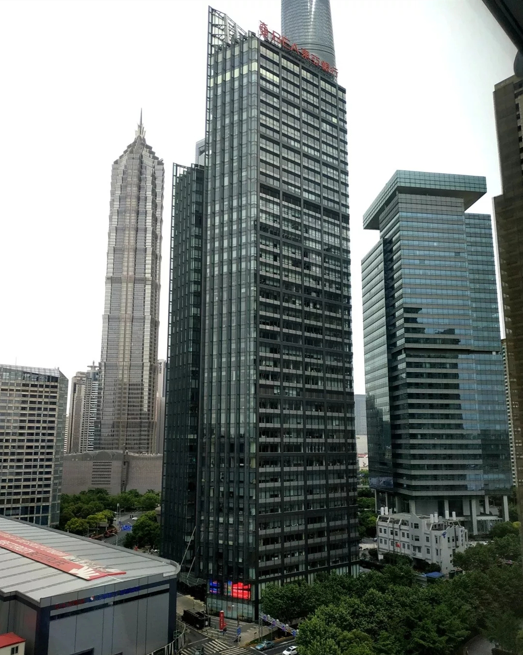 东亚银行金融大厦.jpg