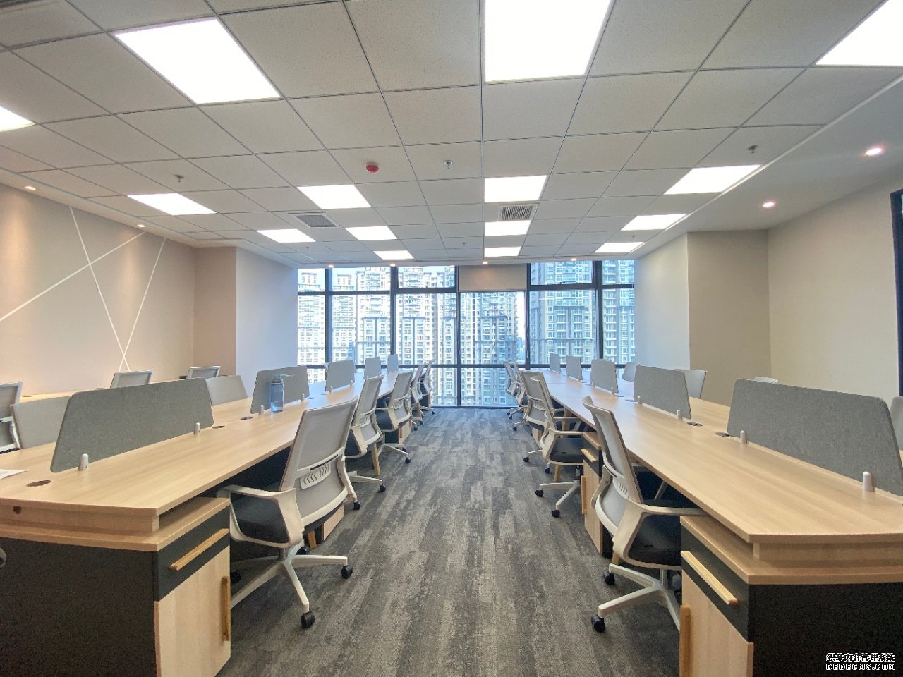 长宁龙之梦办公室招租 (4).jpg