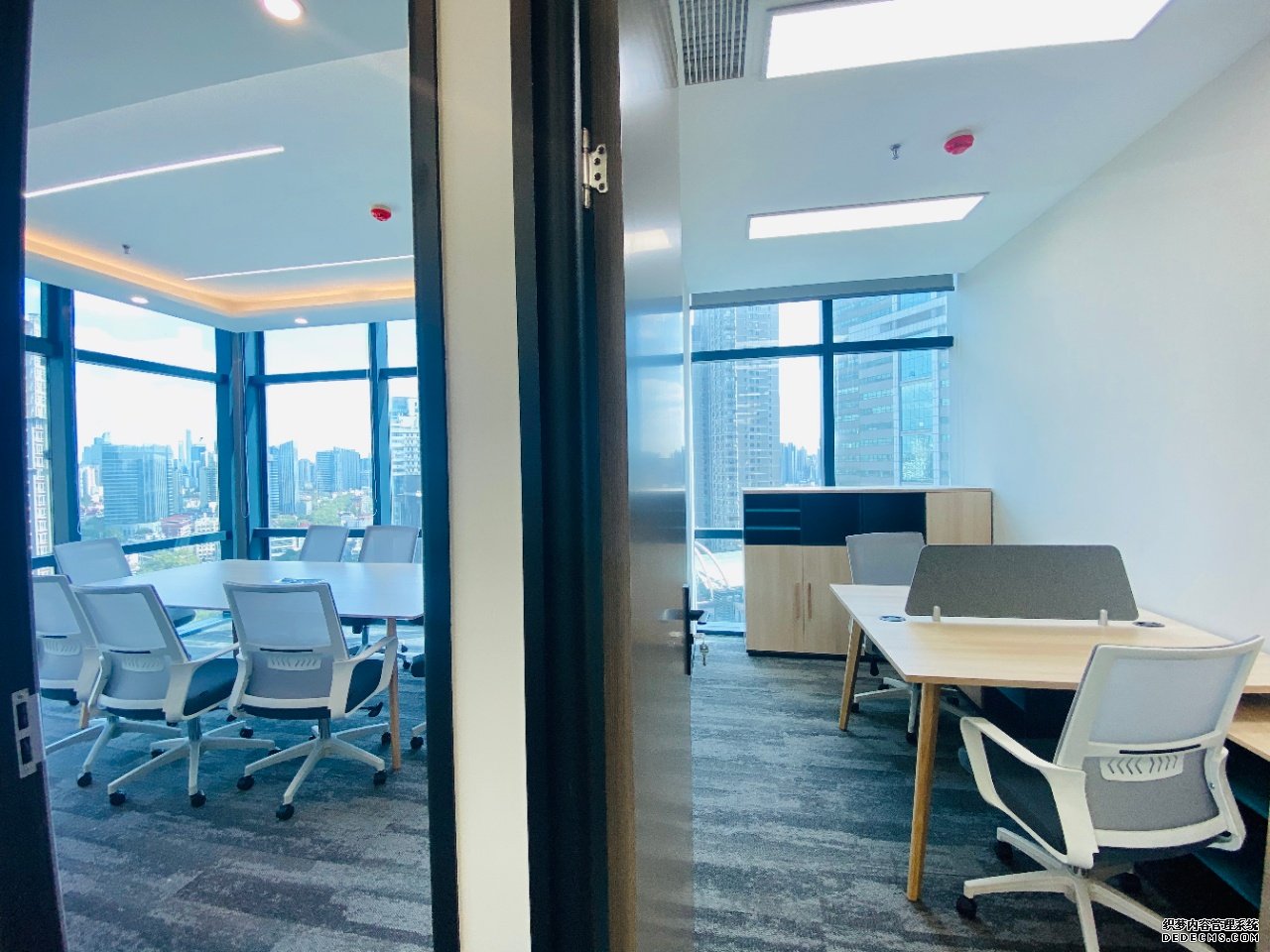 长宁龙之梦办公室招租 (1).jpg